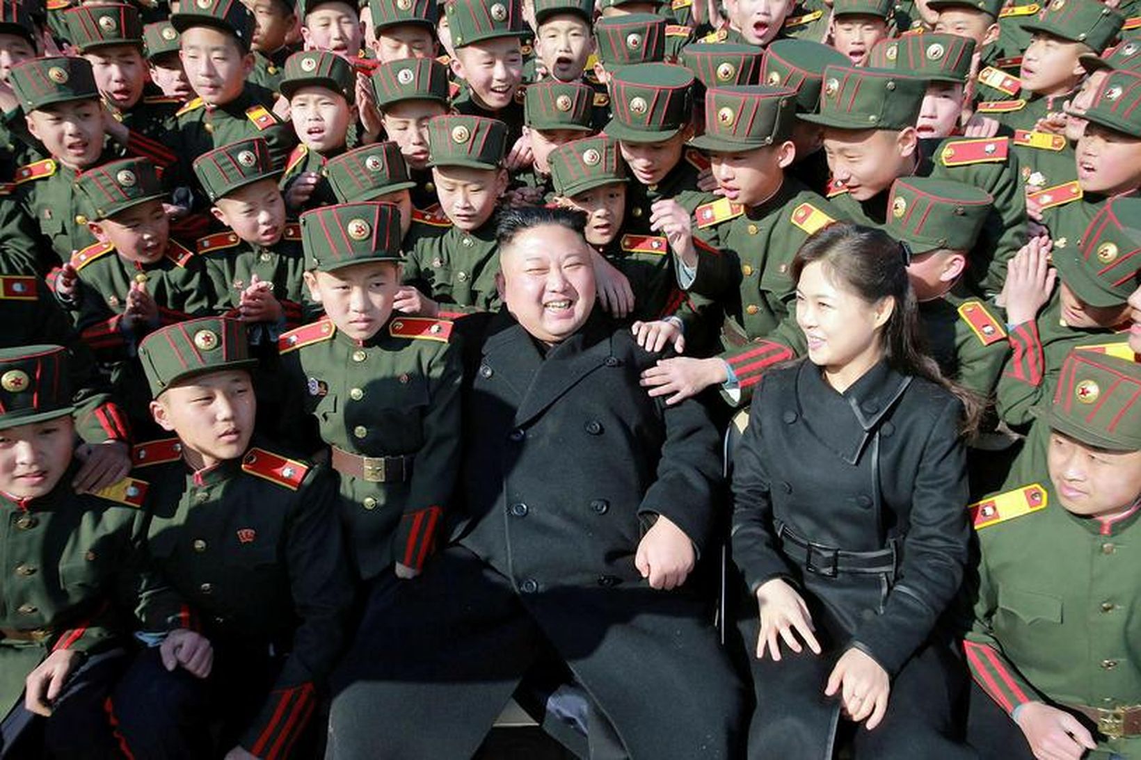 Kim Jong-Un og eiginkona hans Ri Sol-Ju. Norður-kóreskir diplómatar segir …