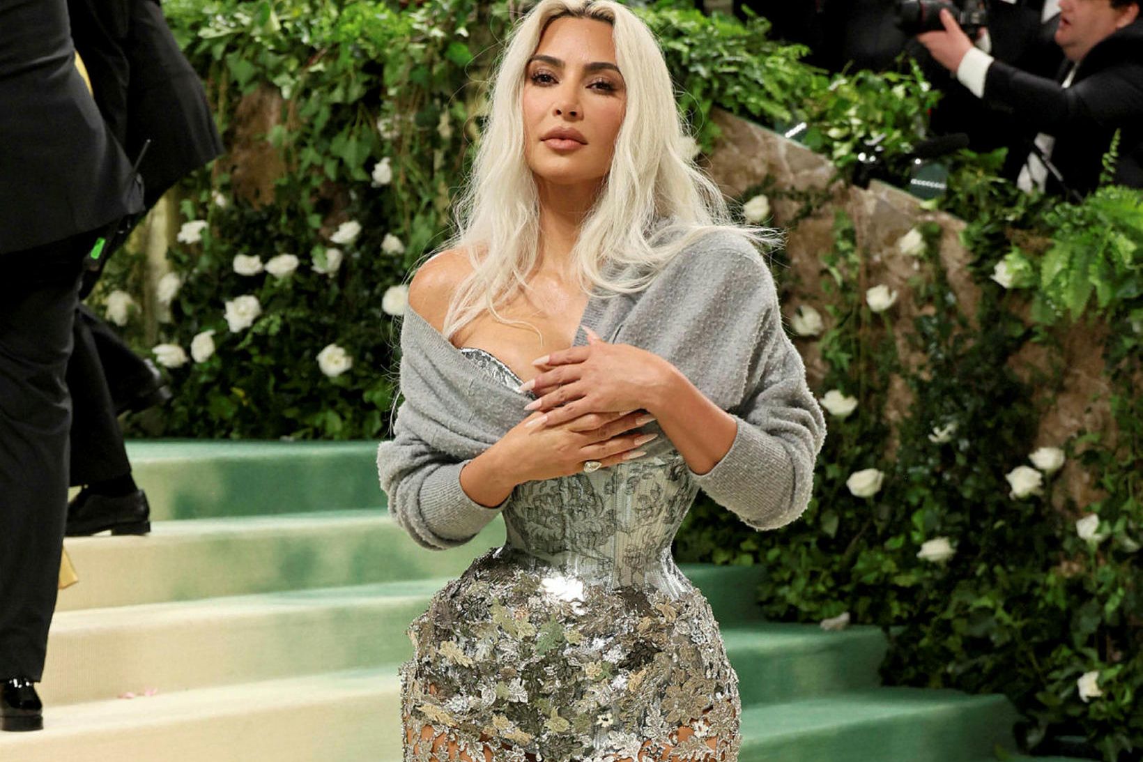 Raunveruleikastjarnan Kim Kardashian virtist eiga erfitt með að draga djúpt …