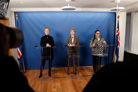 Þorgerður Katrín Gunnarsdóttir, Kristrún Frostadóttir og Inga Sæland á blaðamannafundi ríkisstjórnarinnar. SFS segir fyrirætlanir hennar …