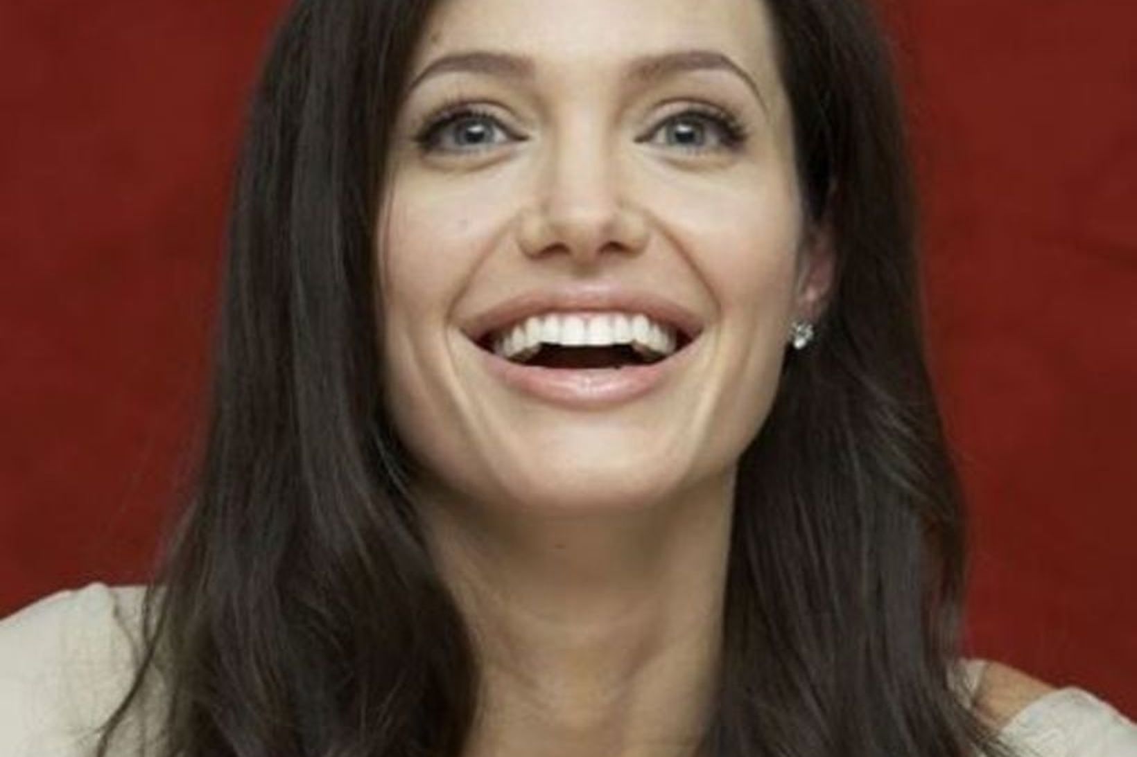 Angelina Jolie gerir hlutina öðruvísi. Sem dæmi vill hún að …