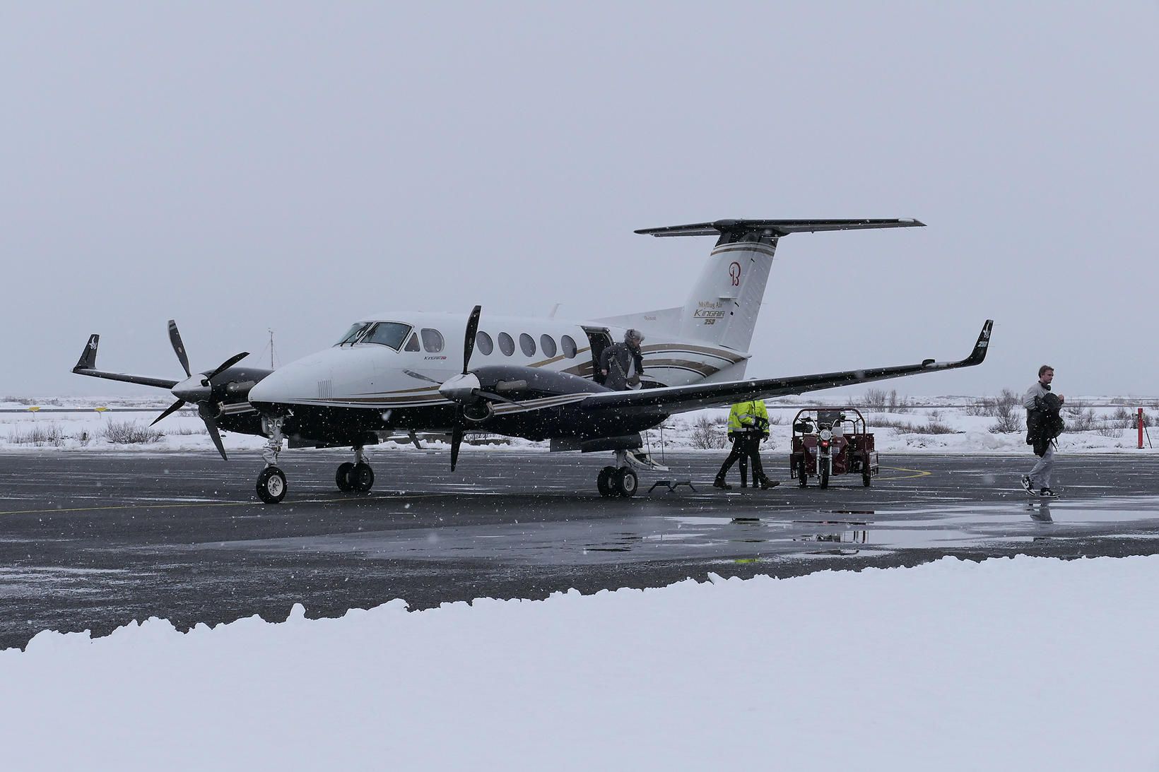 TF-MYB, flugvél Mýflugs, á Aðaldalsflugvelli á mánudag.