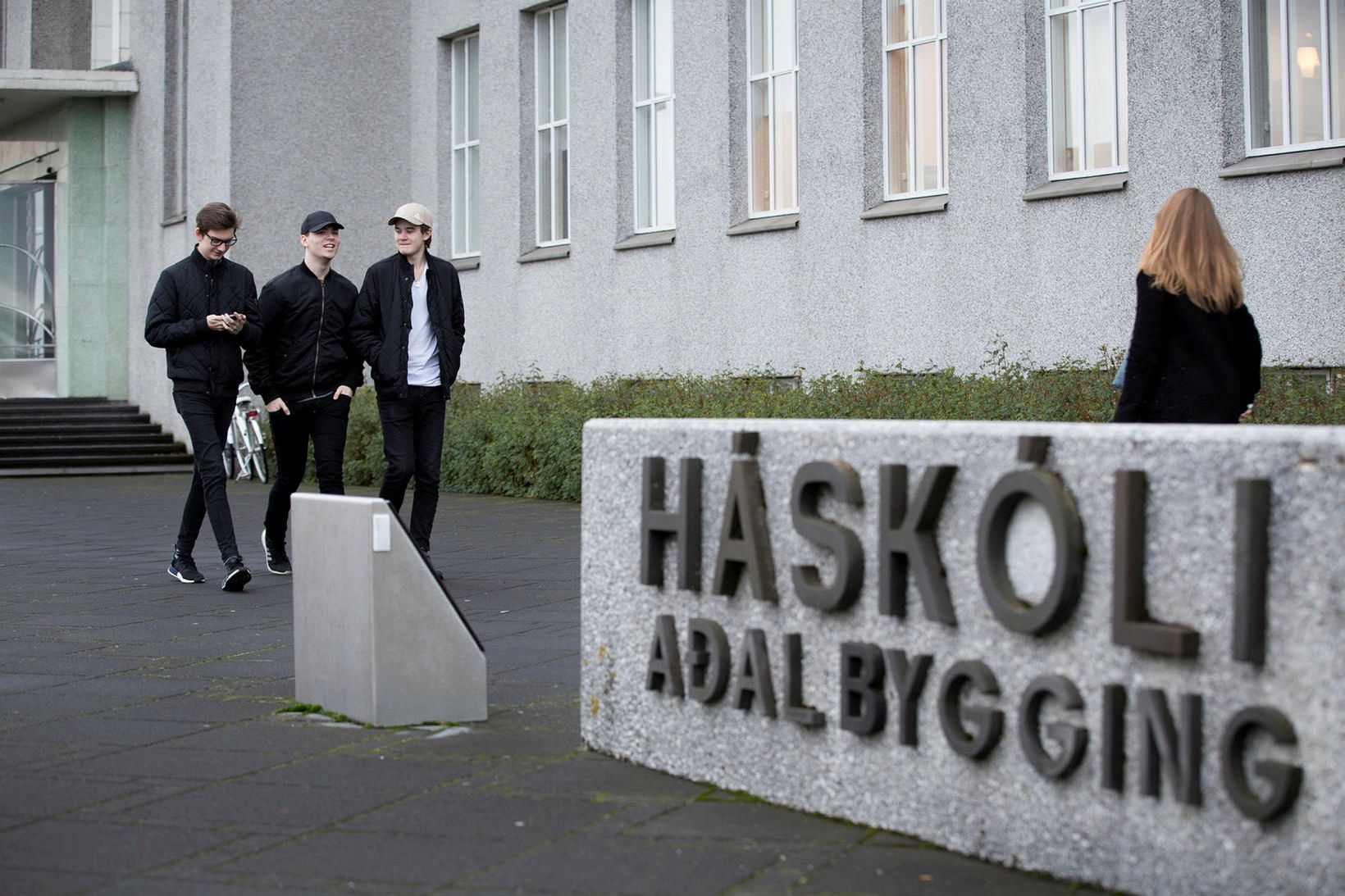 Happdrætti Háskólans óskar vinningshöfum innilega til hamingju með vinninga sína.