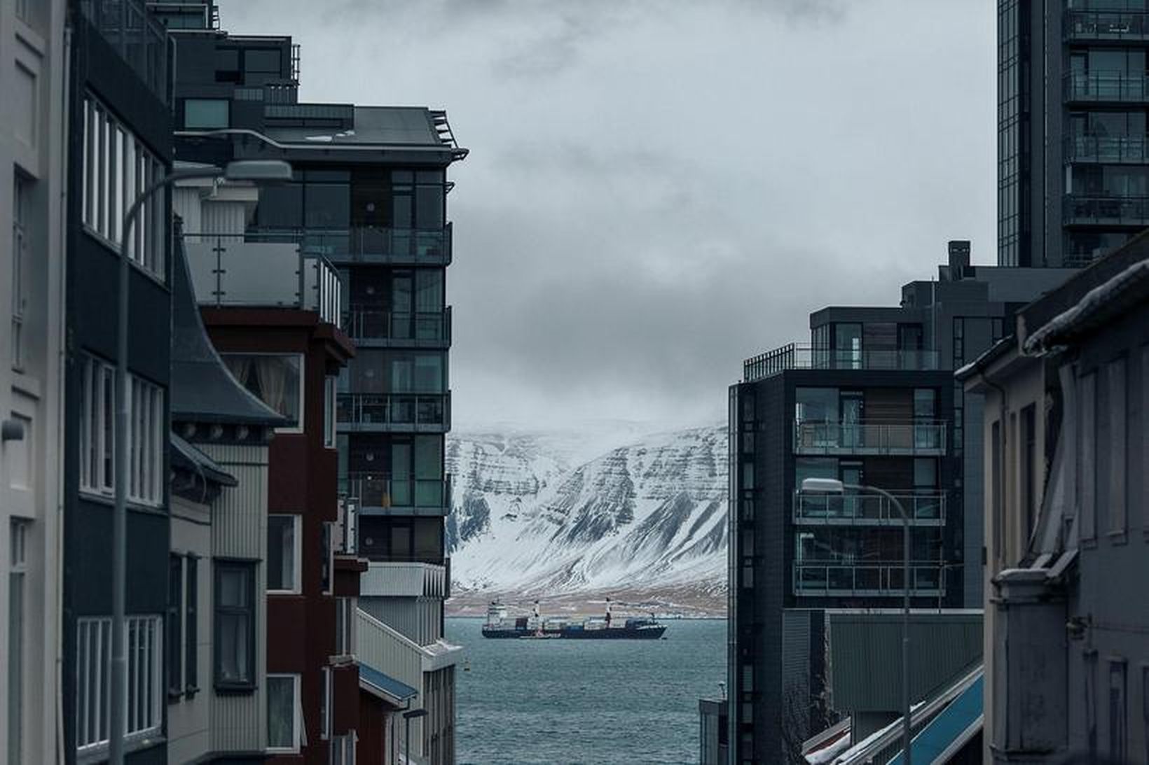 Samkvæmt nýjum lagabreytingum er fólki heimilt að leigja út lögheimili …