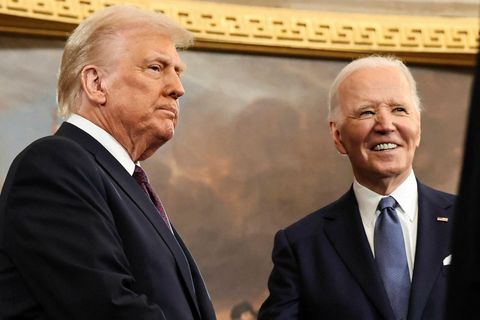 Donald Trump og Joe Biden við innsetningarathöfn Trumps 20. janúar. Nú hefur Trump sagt að …