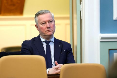 Jens Garðar Helgason þingmaður Sjálfstæðisflokksins ræddi frumvarp um hækkun veiðigjalds í þinginu í kvöld og …