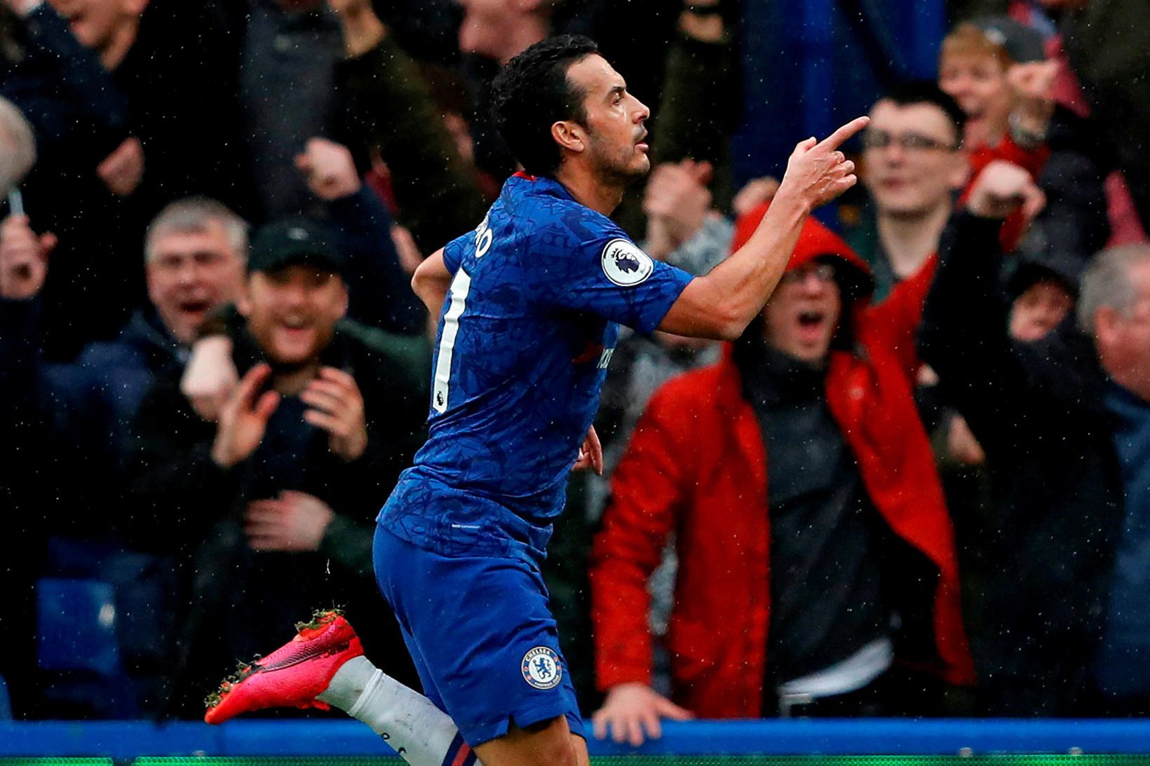 Pedro fagnar marki fyrir Chelsea.