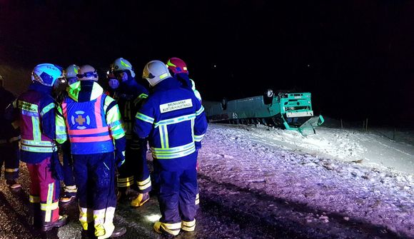 Mál fyrir lítið samfélag að taka við 100 manns