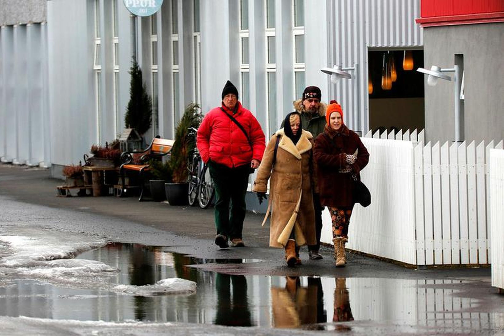 Ferðamenn á ferli í Reykjavík. Myndin er úr safni og …