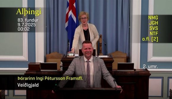 Ráðherra steig eggjandi dansspor í þingsal