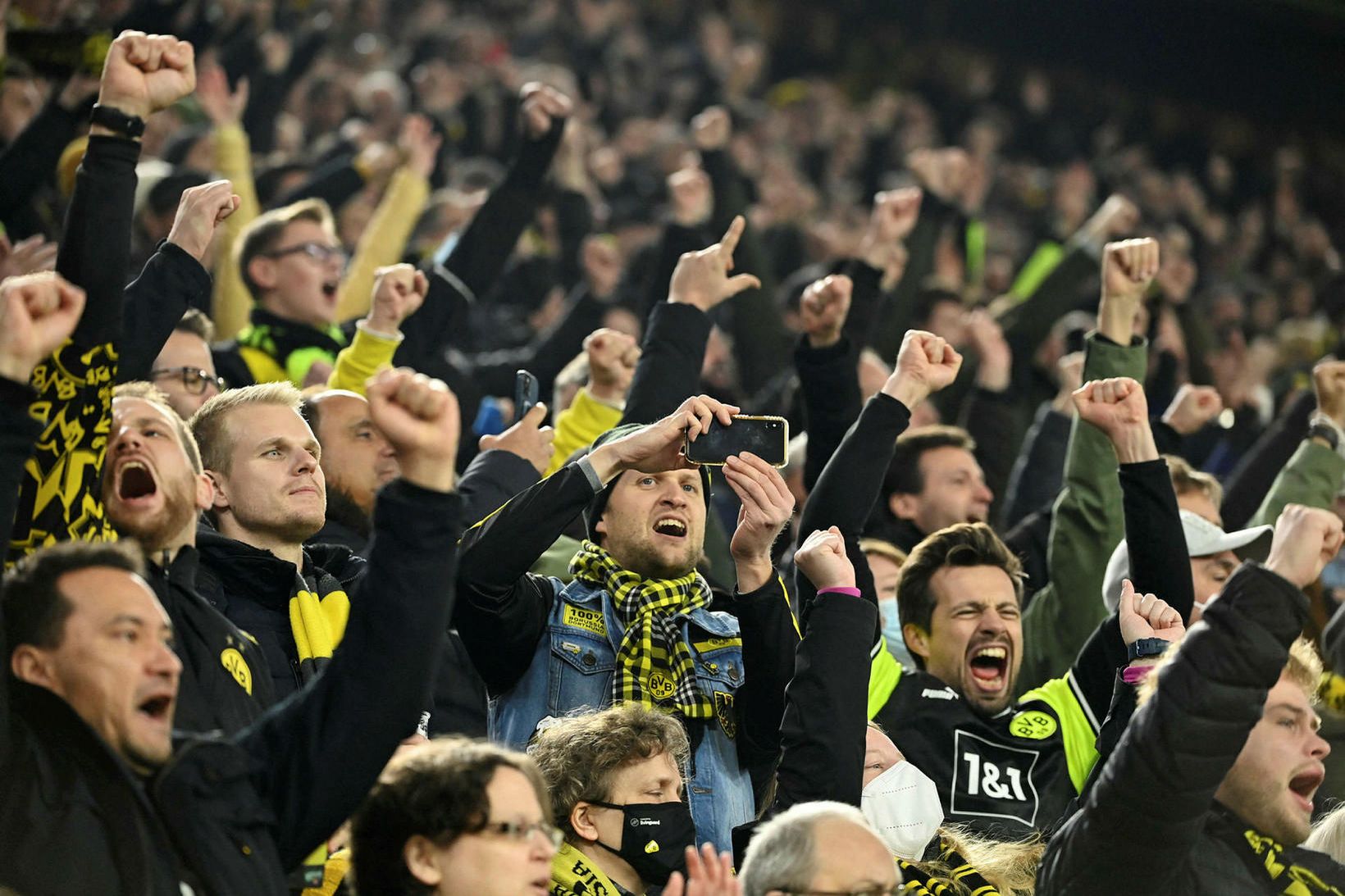 Stór hluti stuðningsfólks Borussia Dortmund þarf að sitja heima á …