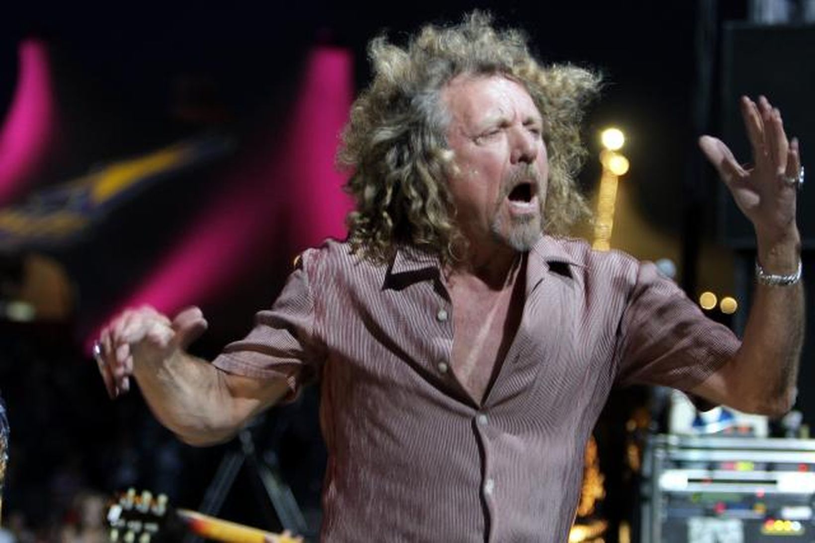 Robert Plant var í góðu formi á tónleikum Led Zeppelin …