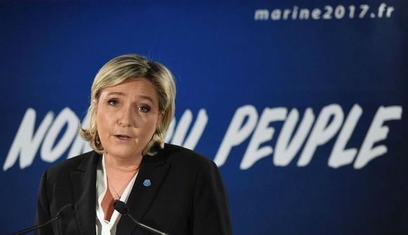 Le Pen setur Evrópusambandinu afarkosti