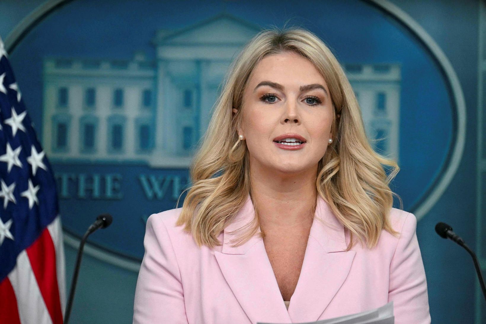 Karoline Leavitt, fjöl­miðlafull­trúi Hvíta húss­ins, segir Trump verða sífellt svekktari …