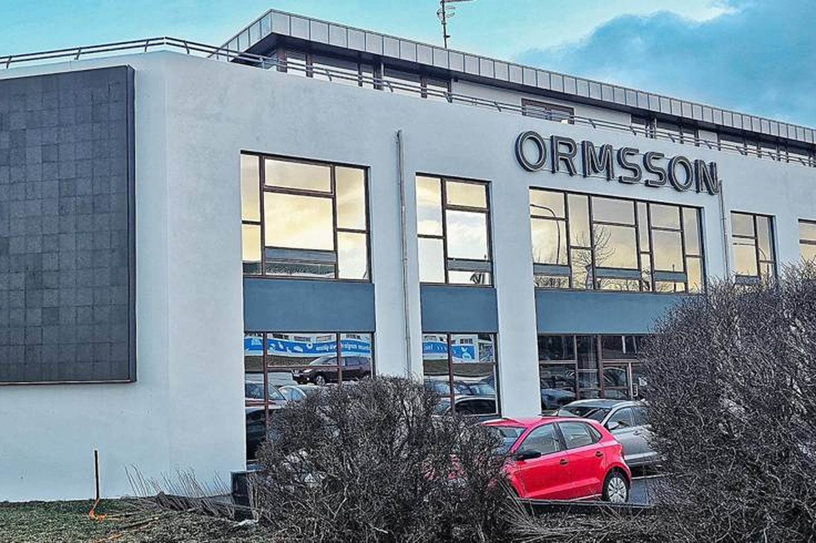 Forsvarsmenn Ormsson slökktu á skiltinu til að sleppa við dagsektir.