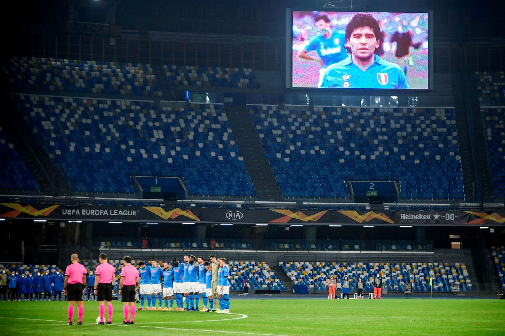 Leikmenn minntust Diego Maradona fyrir leik Napoli og Rijeka í …