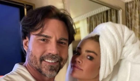 Denise Richards að skilja í annað sinn