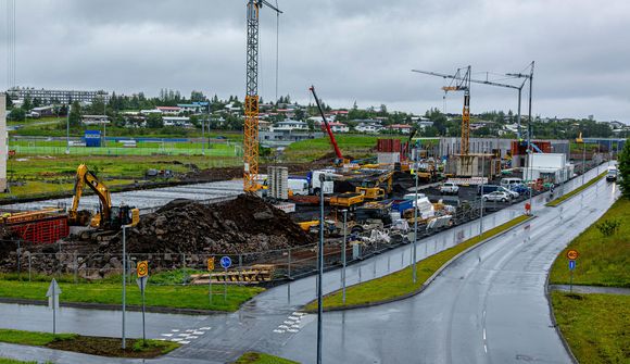 Stórfyrirtæki stefna á starfsemi í Breiðholti 