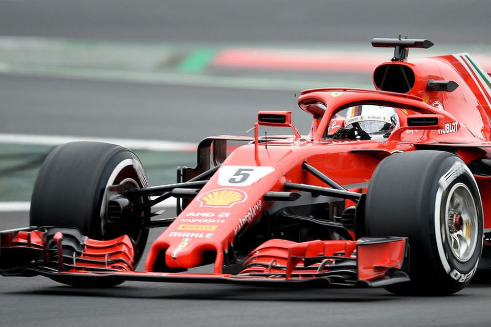 Sebastian Vettel við aksturinn í Barcelona í dag.