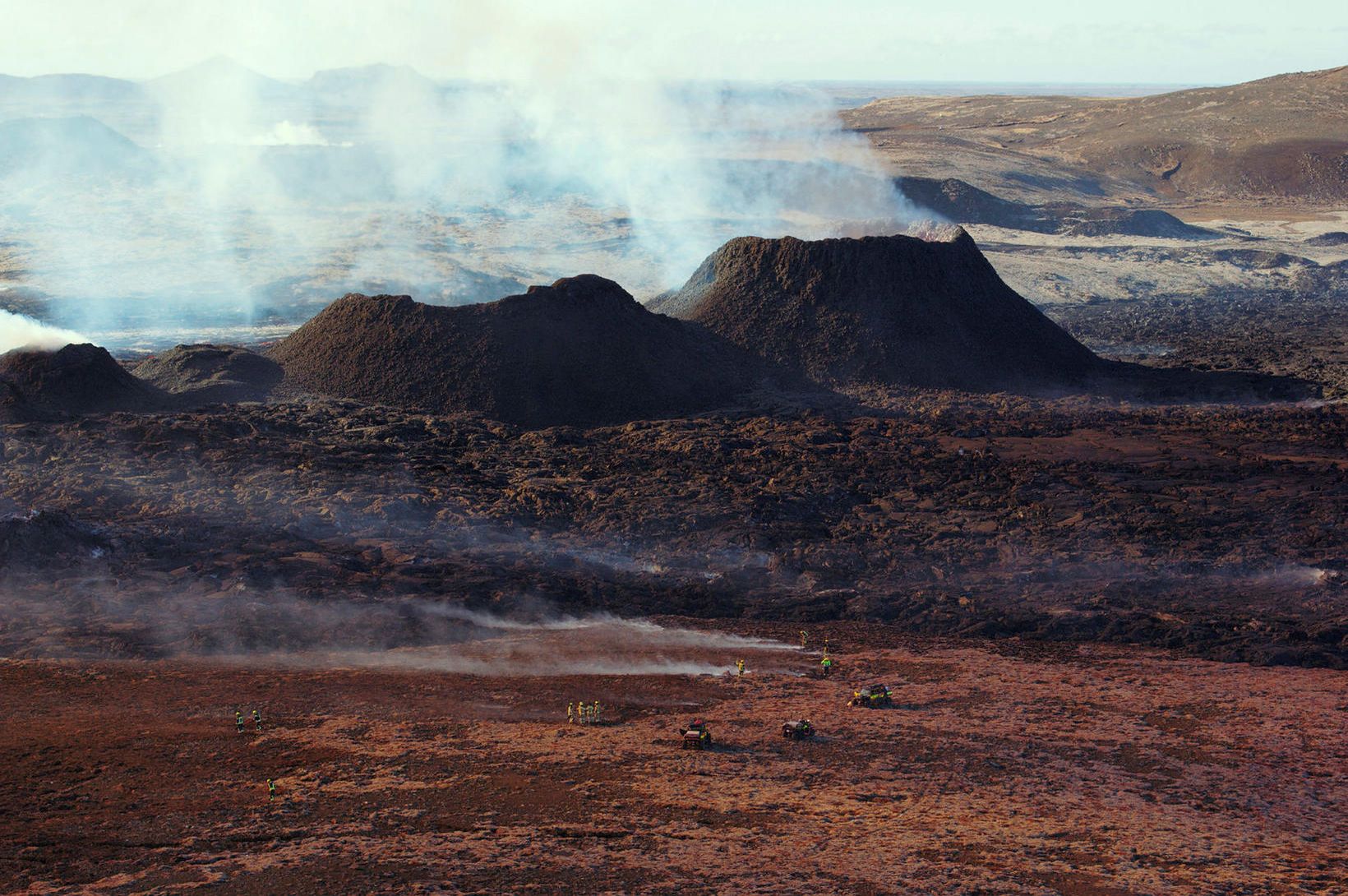 Eldgos eða kvikuinnskot yfirvofandi