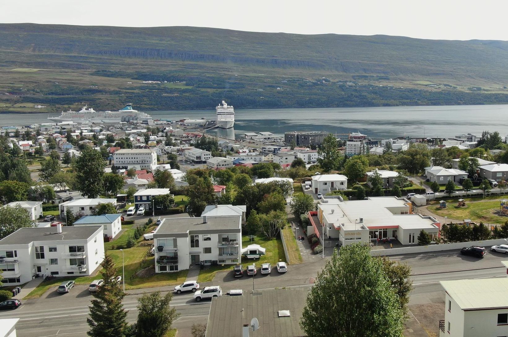 Akureyringar taka ekki afstöðu