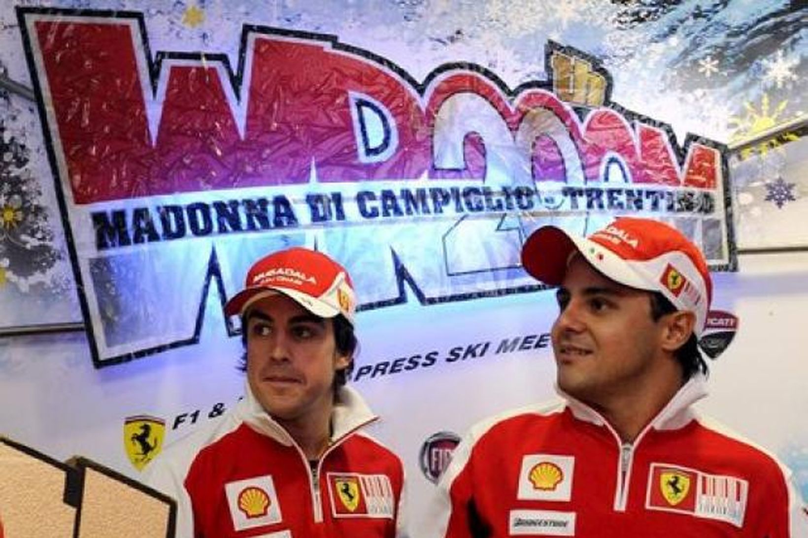 Massa (t.h.) og Alonso.