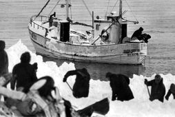 Viðamiklar björgunaraðgerðir fylgdu flóðunum í Neskaupstað og þar lögðu margir hönd á plóg.