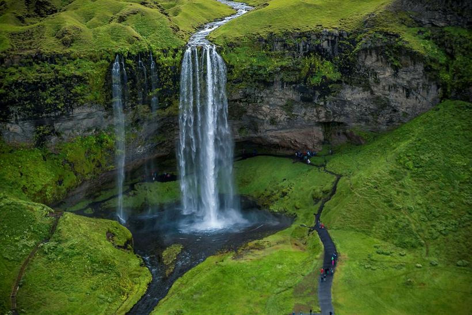 Seljalandsfoss.