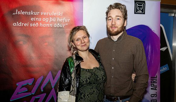 Brynhildur og Matthías Tryggvi selja Kópavogsslotið 
