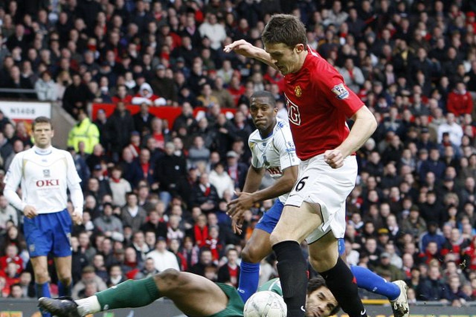 Michael Carrick er meiddur og óvíst með þátttöku hans í …