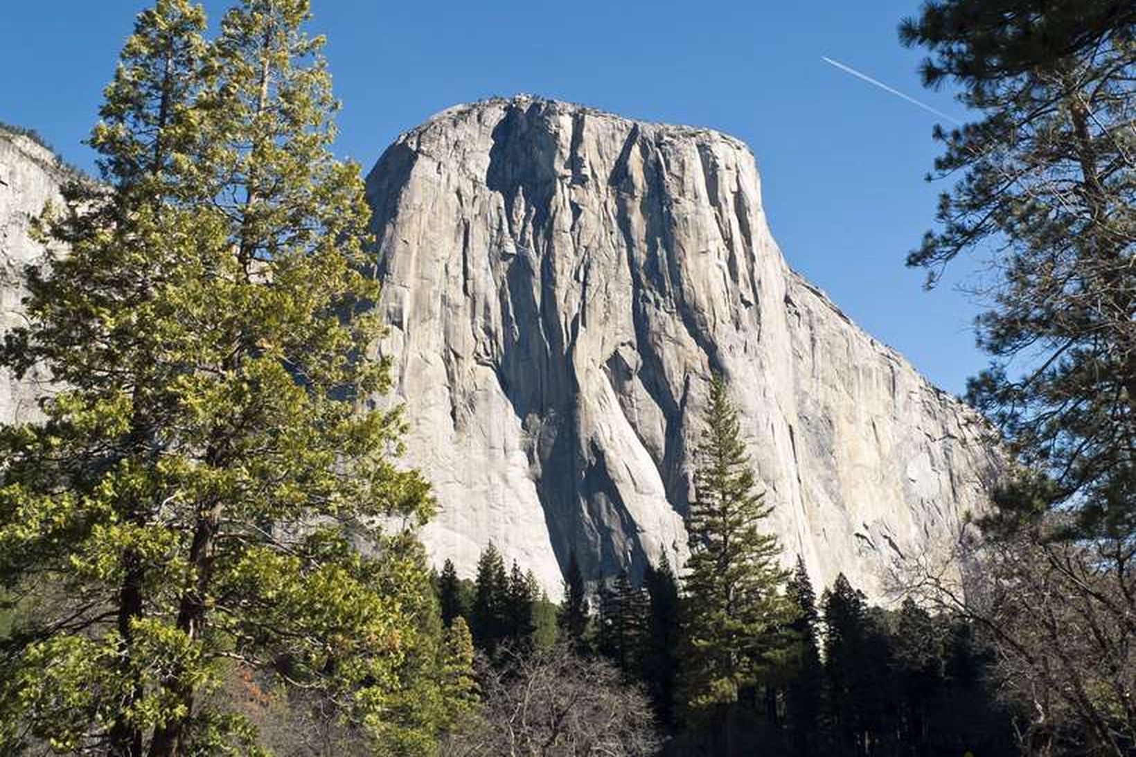 El Capitan í Yosemite-þjóðgarðinum í Kaliforníu. Mynd úr safni.