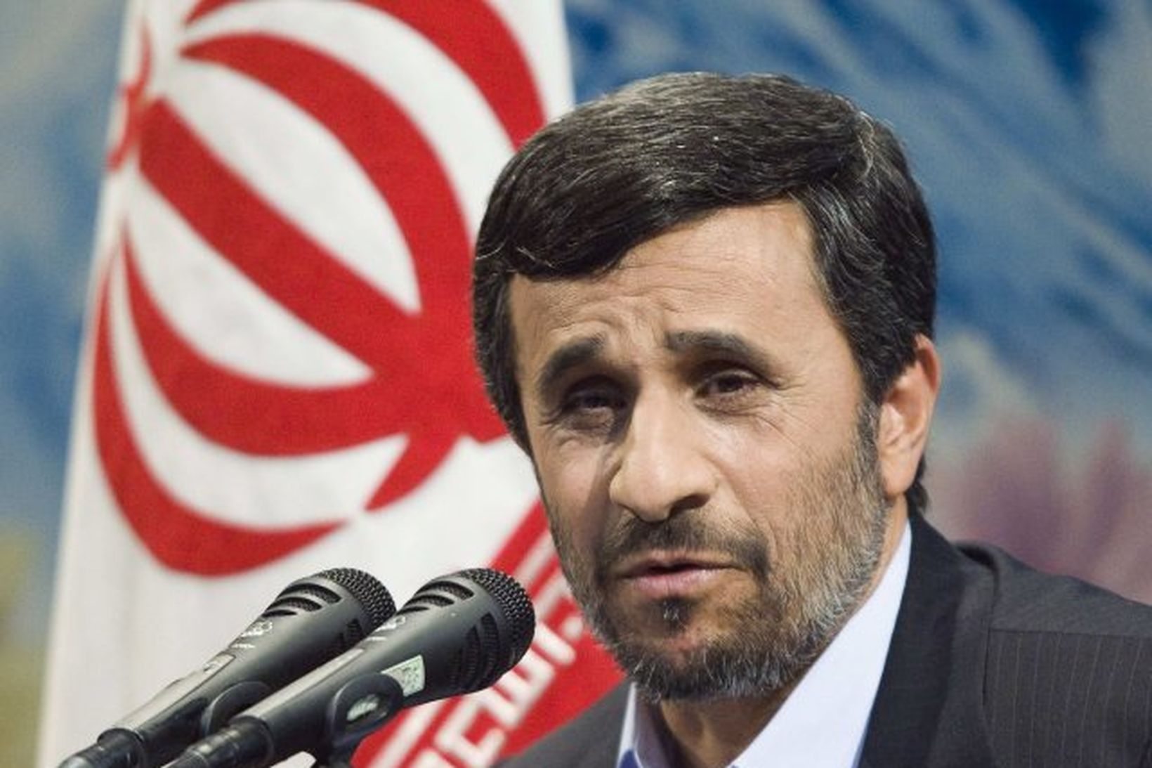 Mahmud Ahmadinejad.