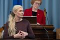 Alþingi Þórunn Sveinbjarnardóttir þingforseti Samfylkingar þungt hugsi undir orðum Hildar Sverrisdóttur þingflokksformanns sjálfstæðismanna.