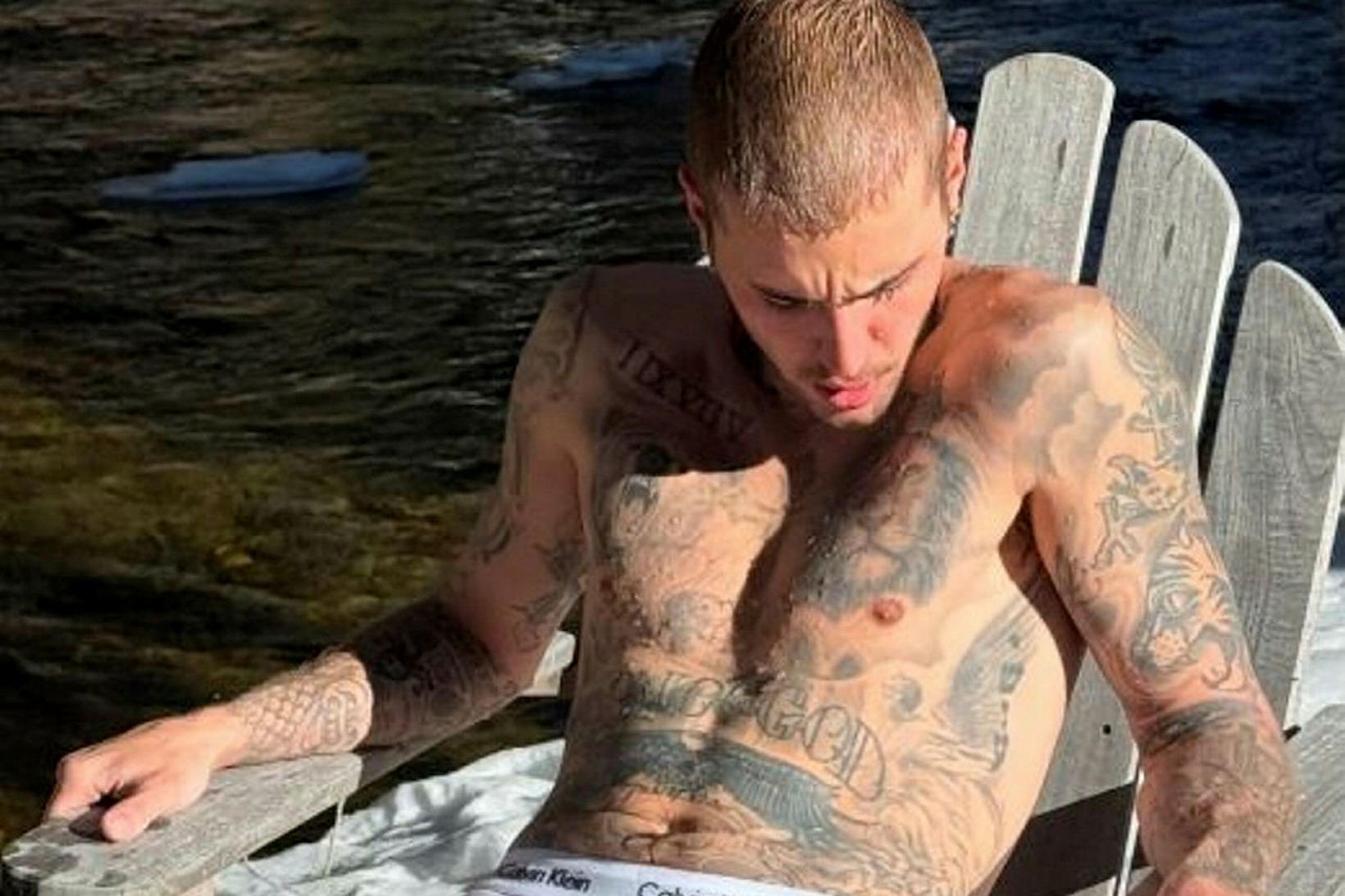 Justin Bieber nýtur lífsins á Íslandi um þessar mundir.