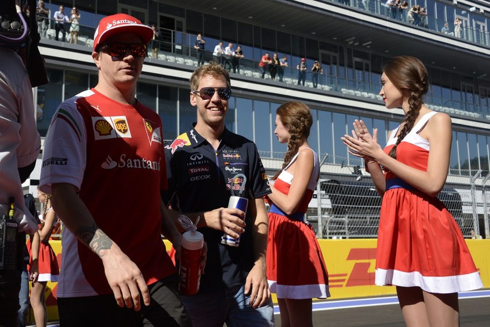 Sebastian Vettel (t.h.) og Kimi Räikkönen, hugsanlegur nýr liðsfélagi hans, …