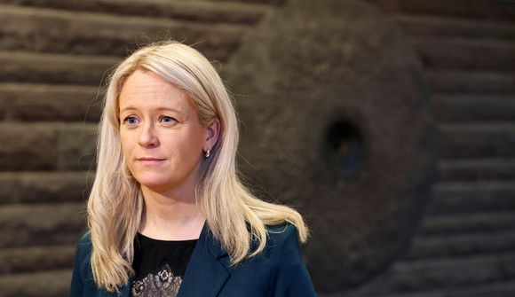 Forsetaframbjóðandi flytur úr blokkinni 
