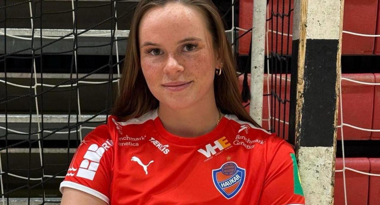 Sara Sif Helgadóttir er gengin til liðs við Hauka.