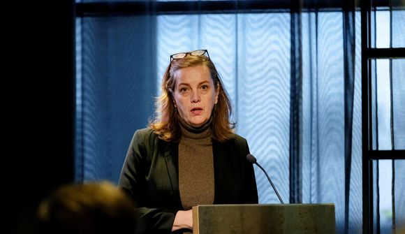 Halda sig við vantraust á Svandísi