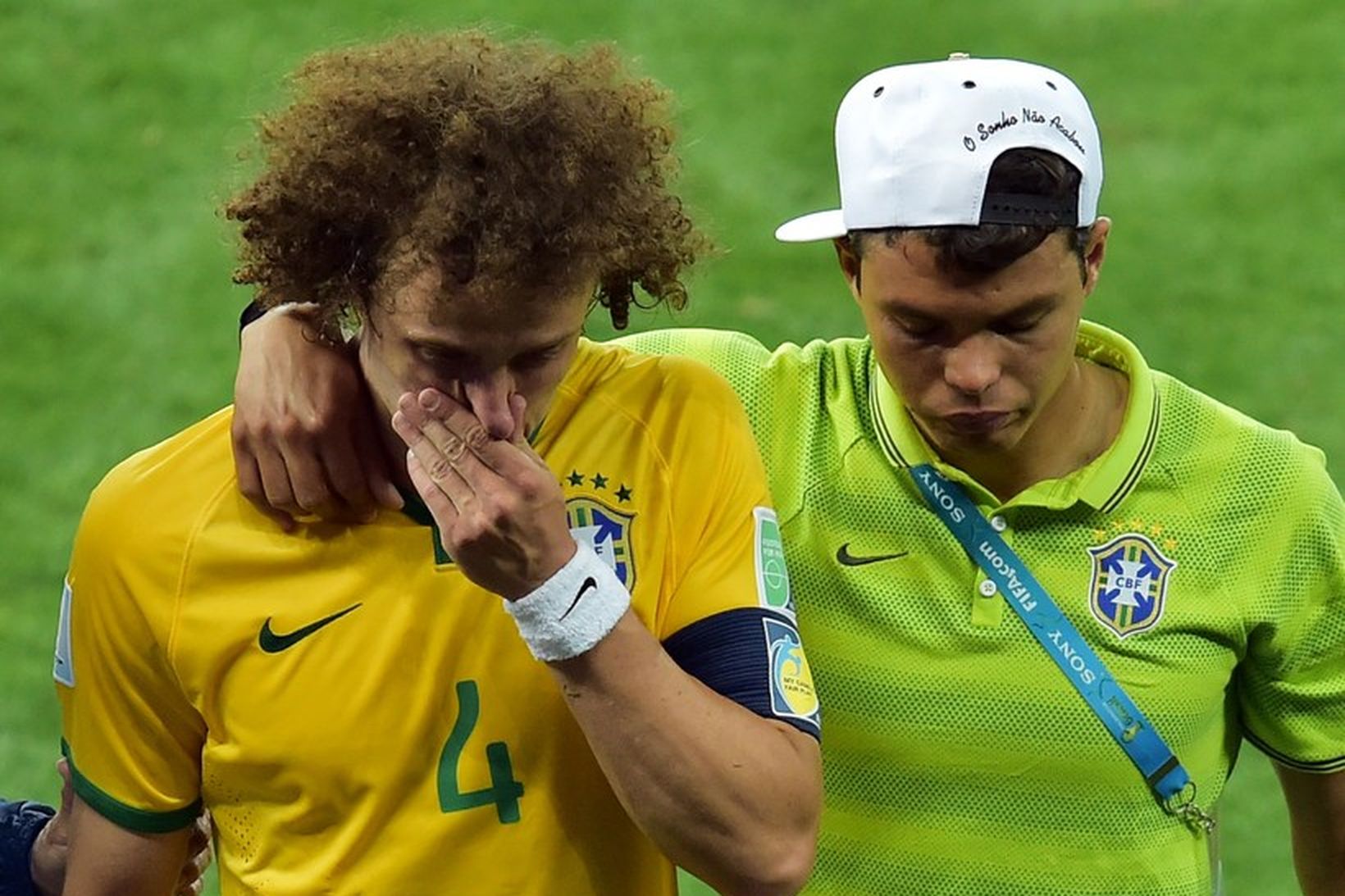 David Luiz ásamt fyrirliðanum Thiago Silva sem var í leikbanni …