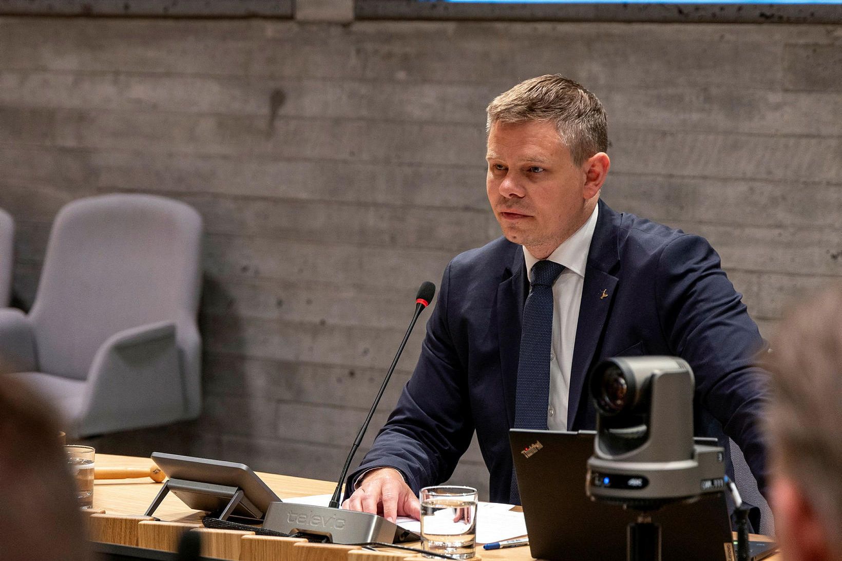 Vilhjálmur Árnason formaður stjórnskipunar- og eftirlitsnefndar telur bagalegt að borgari …