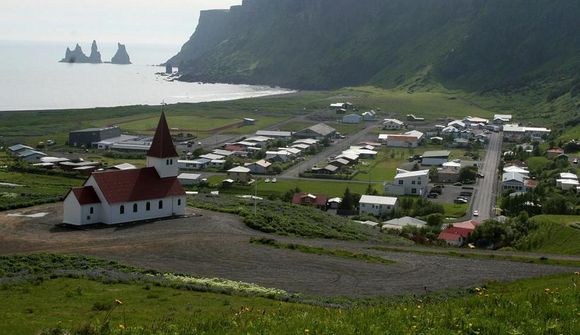 Spá 30-35 m/s síðdegis