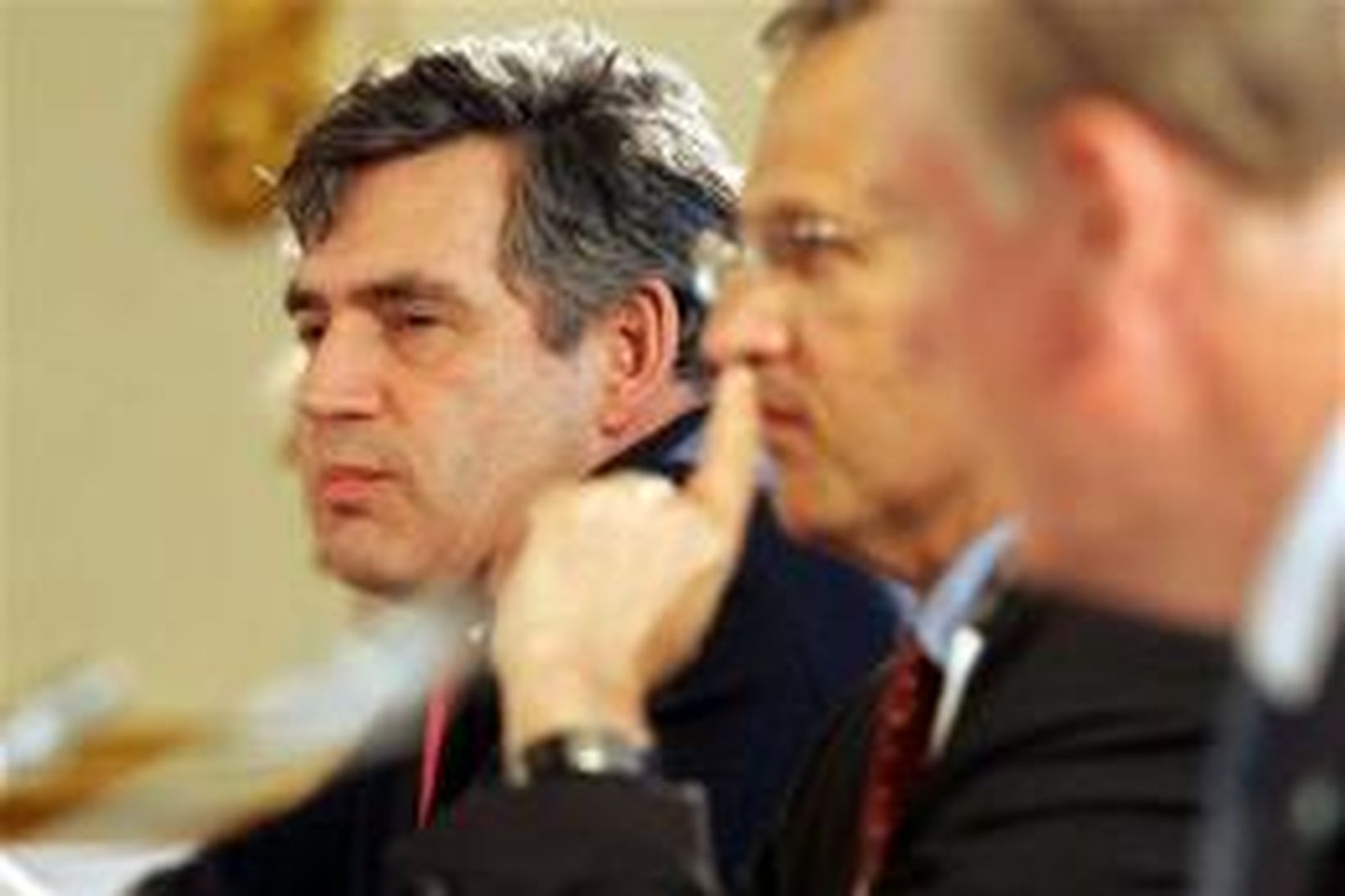 Gordon Brown, fjármálaráðherra Bretlands, stýrir fundinum í Lundúnum.