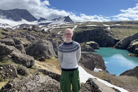 Viktor Yngvi Ísaksson, a 19-year-old enthusiast in death diving.
