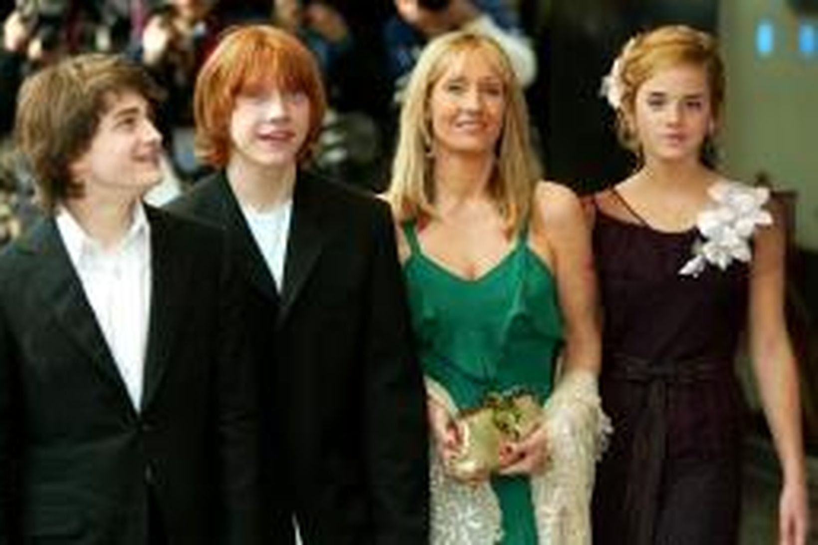 JK Rowling, höfundur bókanna um Harry Potter, ásamt leikurum í …