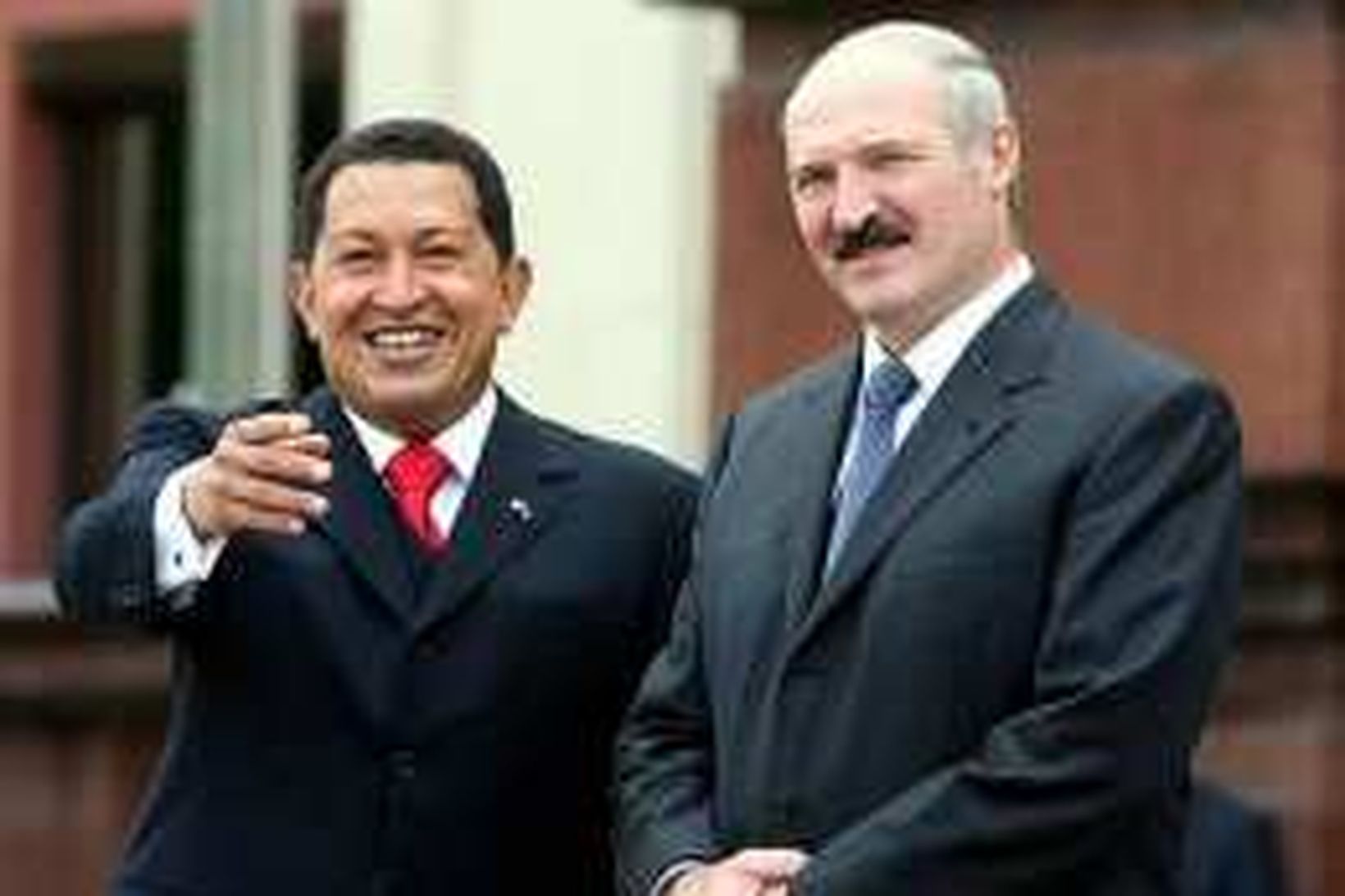 Hugo Chavez, forseti Venesúela og Alexander Lukashenko.