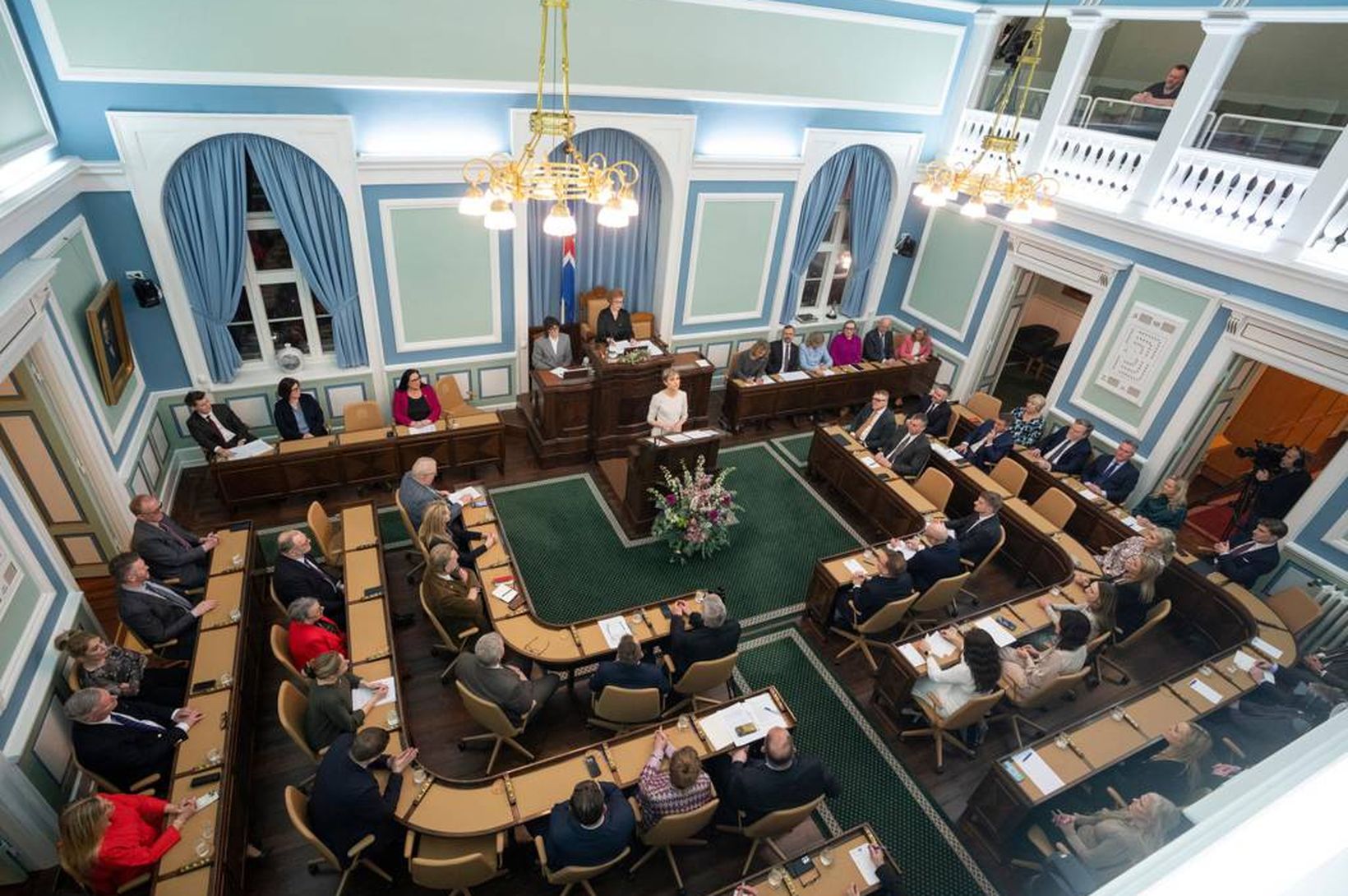 Metnaður ráðherra meiri en tímarammi