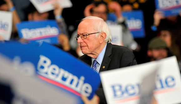 Bernie þakkar Biden fyrir vel unnin störf 