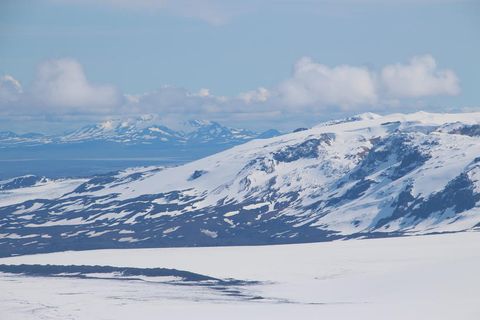 Bárðarbunga lies under Iceland's famous Vatnajökull glacier.