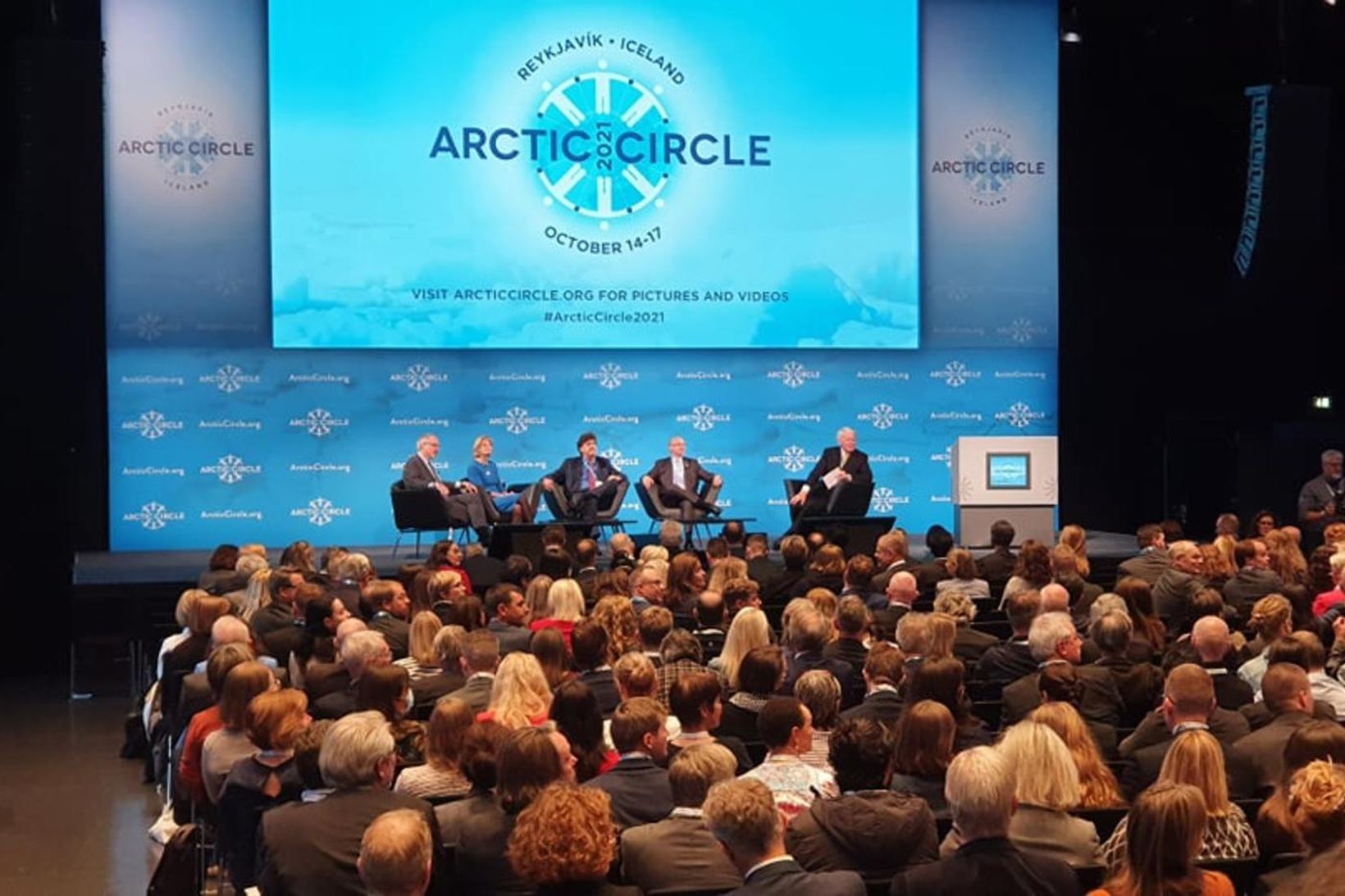 Ráðstefnan Arctic circle var sett í Hörpu í dag.