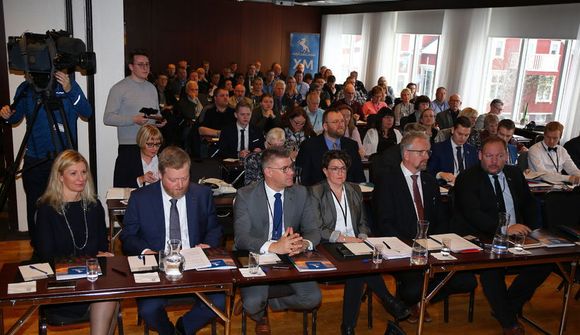Orkupakkinn innleiddur þrátt fyrir viðvaranir