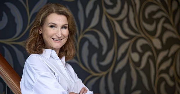 Persónur bókarinnar „mynda góða og trúverðuga heild,“ segir rýnir um bók Vivecu Sten.